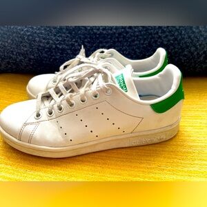 Adidas sneakers size 5.5